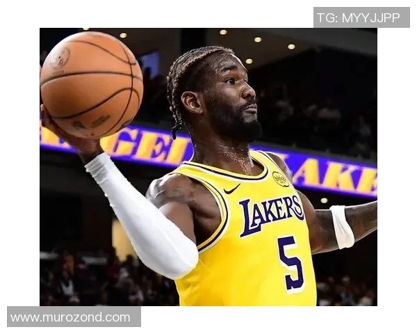 湖人拒绝21分逆转！里夫斯伤情更新，雷迪克盛赞艾顿，布朗尼觉醒