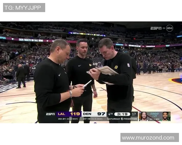 雷迪克：东詹足够默契球队才能达到最佳状态 艾顿整个赛季都表现出色